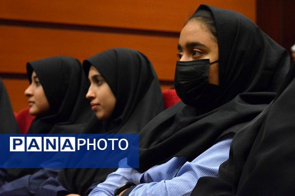 مدرسه انقلاب در بهارستان‌دو به ایستگاه پایانی رسید