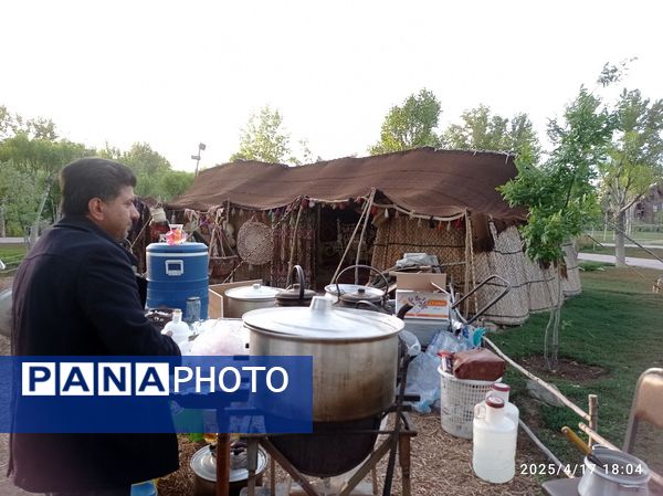 برپایی غرفه‌های صنایع دستی در پارک ایران کوچک 