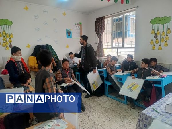 توزیع درپوش استاندارد دریچه کولر در دبستان شهید پسندیده فدافن 