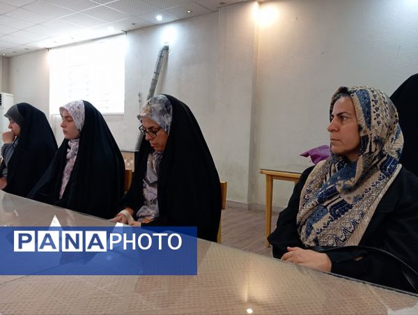 انجمن‌های اسلامی یکی از ثروت‌های جمهوری اسلامی اند