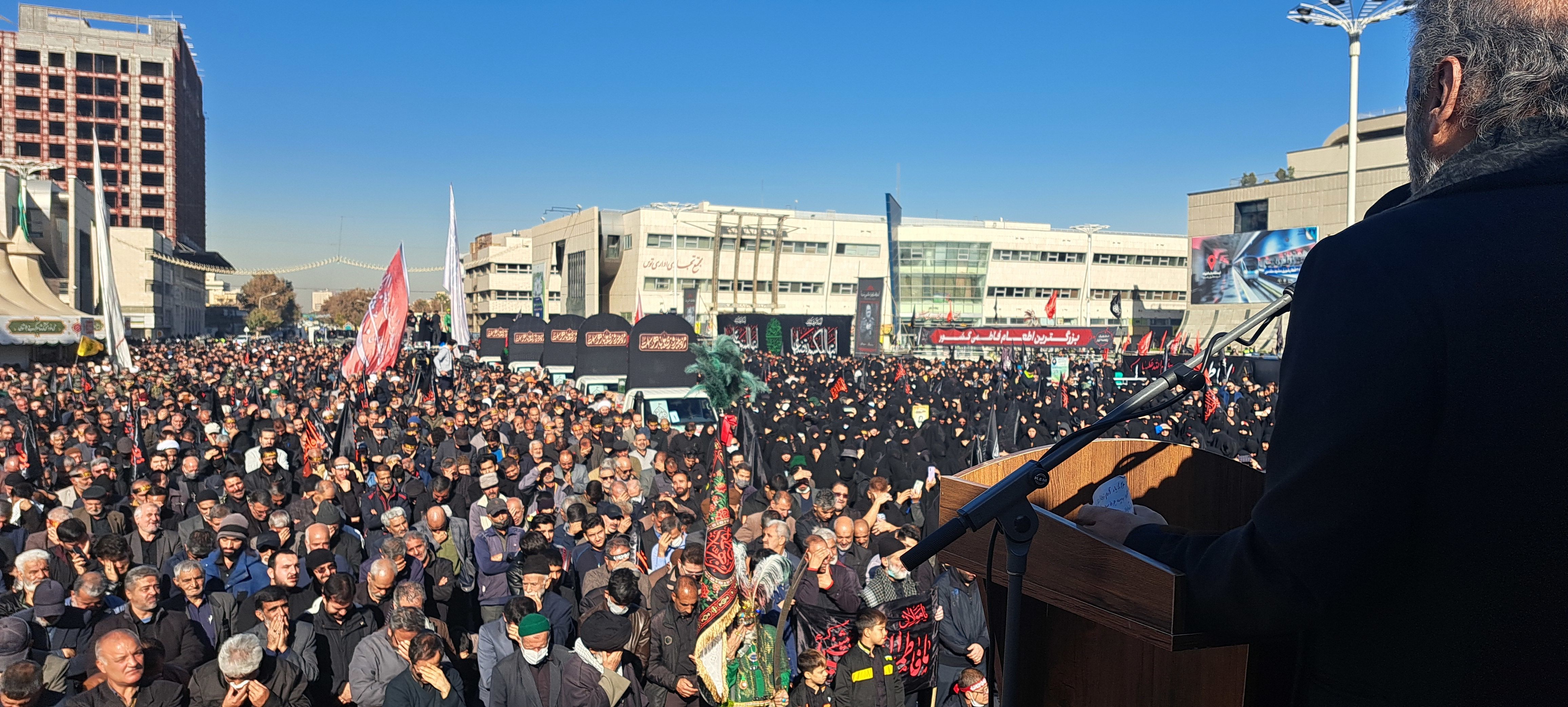 تجمع فاطمی در میدان شهدا شهر مشهد