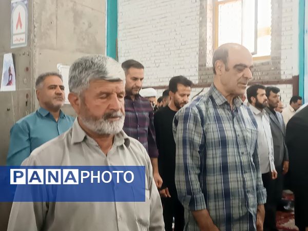 نماز جمعه با حضور پرشور مردم ولایتمدار نیشابور 