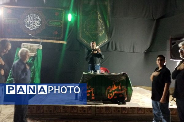 شور حسینی در شب چهارم محرم 1404 در هیات فرهنگیان ناحیه ۳ شیراز 