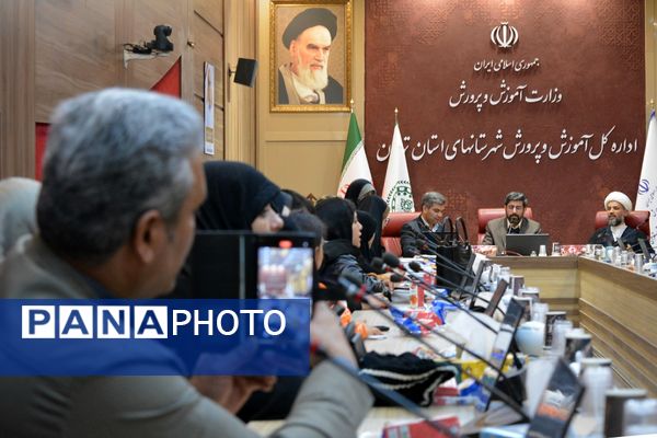 بدرقه دانش‌آموزان عمره‌گزار دختر شهرستان‌های استان تهران