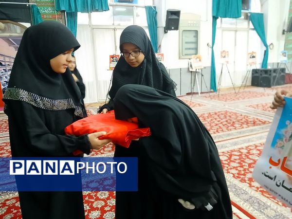 برگزاری همایش ریحانه های ایران زمین در خلیل آباد