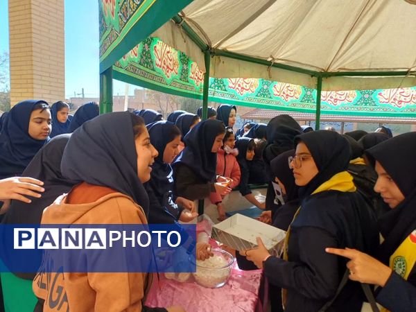 برپایی موکب حضرت فاطمه(س) در دبیرستان ام هانی