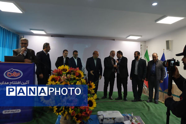 افتتاح ۷۰ کلاس درس بازسازی‌شده و راه‌اندازی دبیرستان دخترانه «میهن» در اسلامشهر