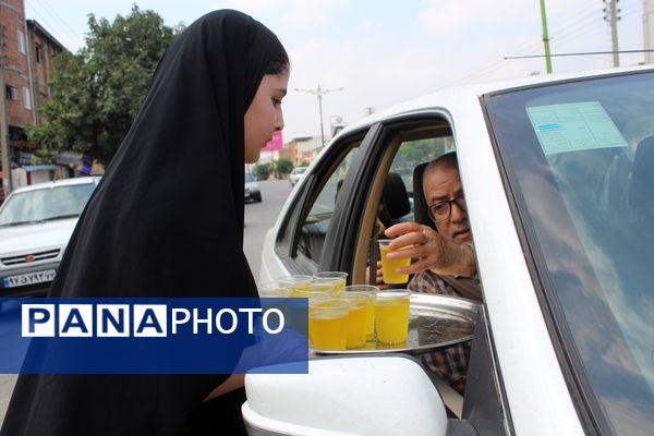 میزبانی دانش‌آموزان گلوگاهی از مسافران و زائران رضوی 