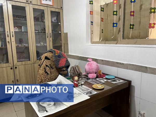 از «درخت آرزوها» تا «نمایشگاه هنری» در جشن روز کودک دبستان احمد کاظمی ۲