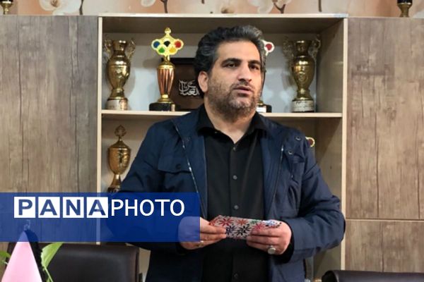  تجلیل از آموزگاران فعال طرح “حامی” در مدرسه هدی  شهرقدس