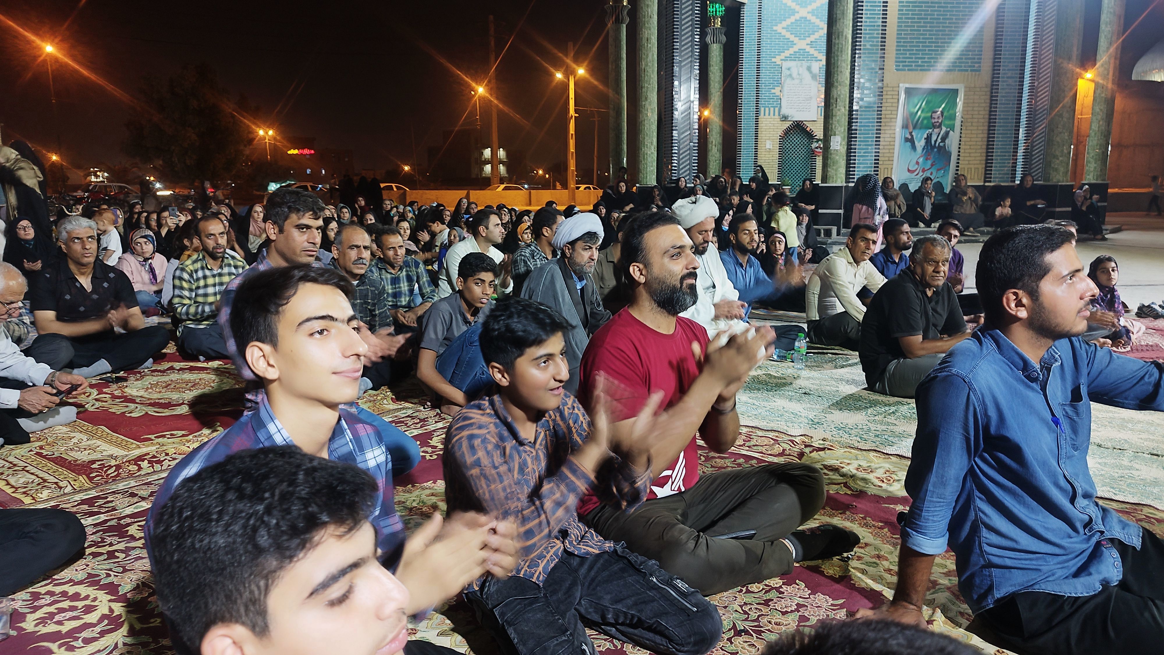 پارسیان در شب ولادت حضرت زینب (س) غرق در شادی و نور 