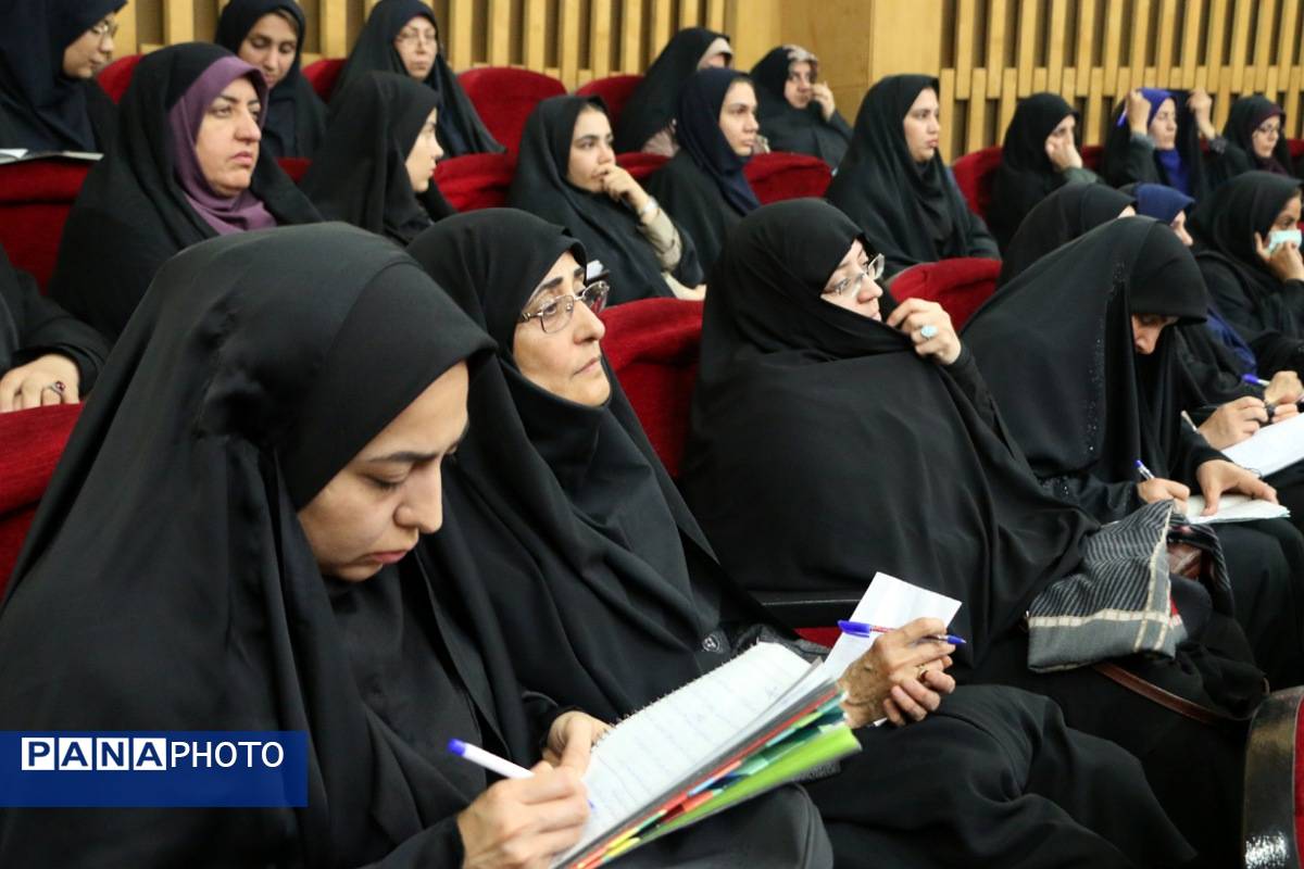 گامی نو در توانمندسازی پیشگامان عرصه تعلیم و تربیت