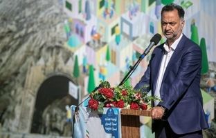 باید انسان‌هایی متعهد، اخلاق‌مدار و مسئولیت‌پذیر برای آینده کشور تربیت کنیم
