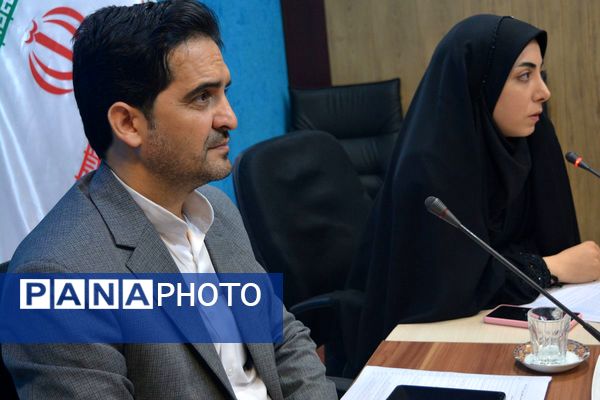 برگزاری جلسه توانمند سازی ویژه مشاوران جدیدالاورود در بهارستان دو