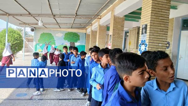 انتخابات شورای دانش‌آموزی دبستان شهید مطهری فین 