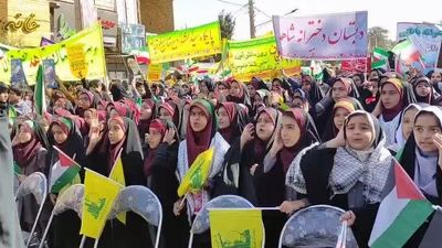 دانش آموزان میبدی خط مقدم مبارزه با استکبار 