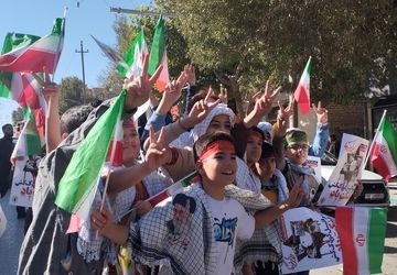 راهپیمایی یوم الله ۱۳ آبان در کرمانشاه