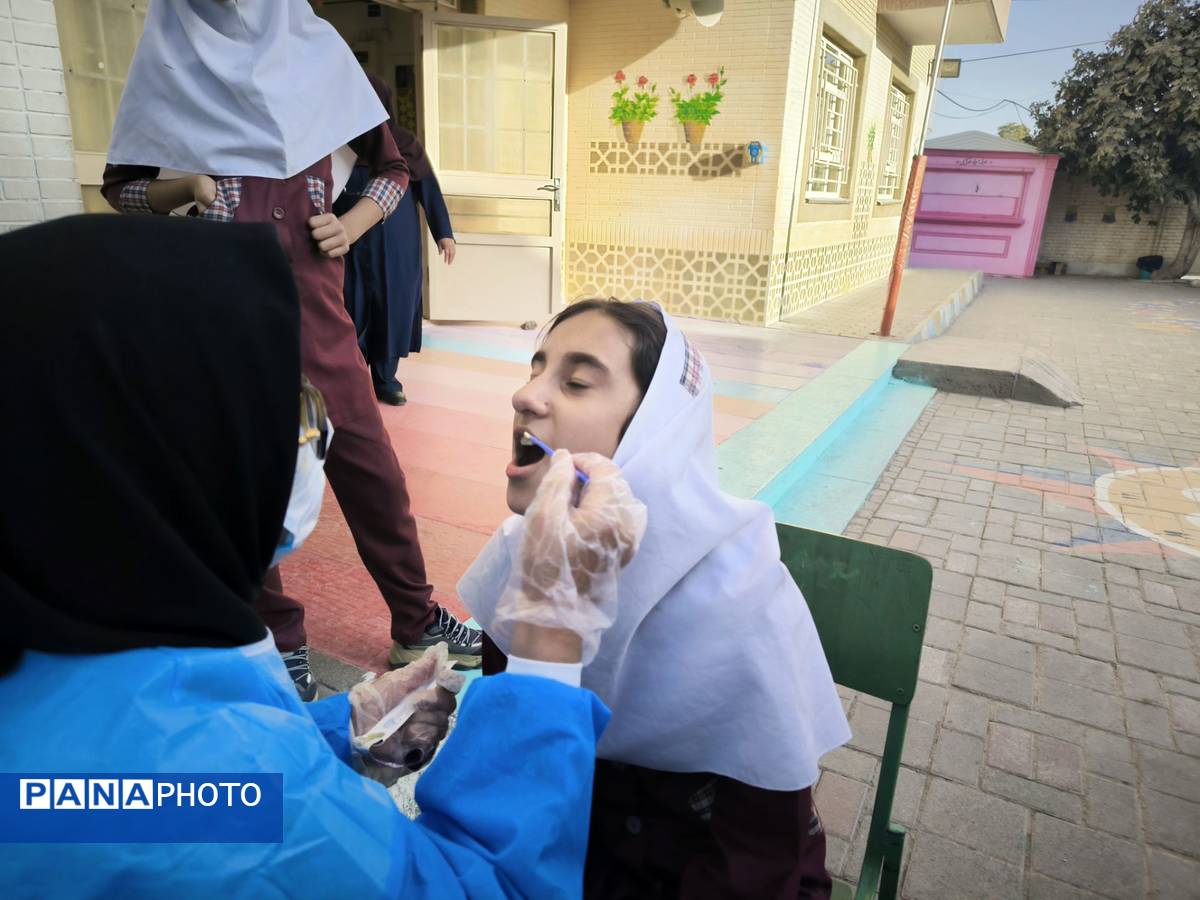 وارنیش فلوراید در دبستان شطیطه2