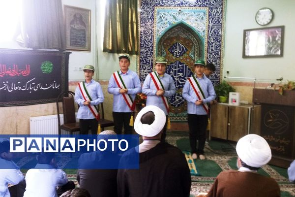 برپایی نماز جماعت مدارس کهریزک با حضور امام جمعه منطقه 