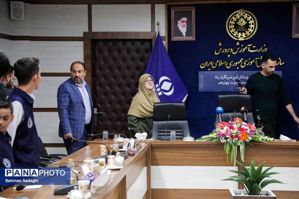 نشست سخنگوی دولت با دانش‌آموز خبرنگاران خبرگزاری پانا