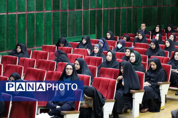 دیدار مدیرکل مدارس غیر دولتی وزارت آموزش و پرورش با مسئولان مدارس غیر دولتی استان یزد