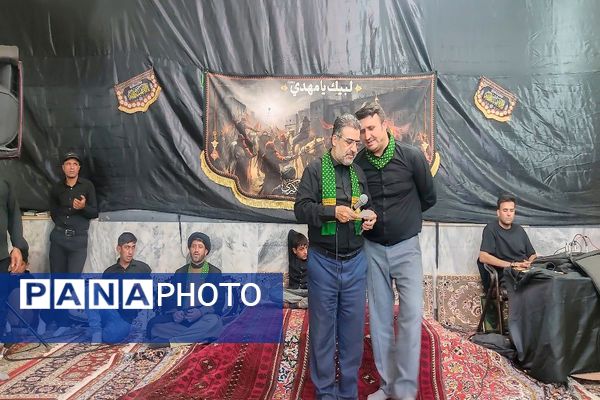 مراسم عزاداری آقا ابا عبدالله الحسین (ع) در شب عاشورا حسینی در شهر بار 