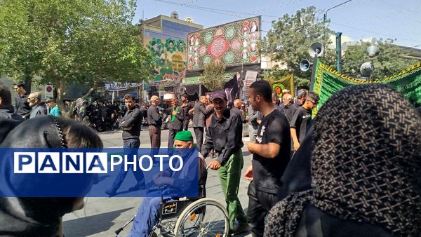 شور رضوی در مشهد و ازدحام بی‌سابقه زائران در حوالی حرم مطهر