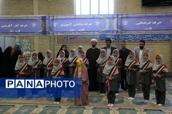 تقدیر از مدیران و فعالان پیشگیری از آسیب‌های اجتماعی شهرک امید صفادشت در نماز جمعه