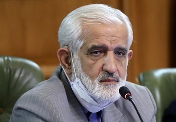 تاکید بر توسعه حمل و نقل عمومی و ترغیب مردم به استفاده از آن