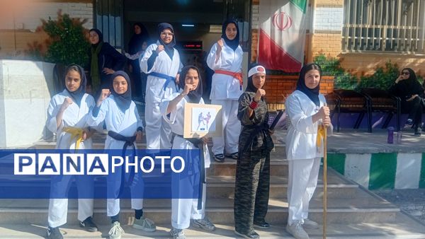 المپیاد ورزشی درون مدرسه‌ای در دبیرستان عطیه