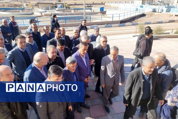 بازدید معاون اجرایی رئیس‌جمهور از طرح فاضلاب پرند