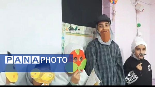 جشنواره فرهنگی هنری ماها در دبستان پنجم مهر