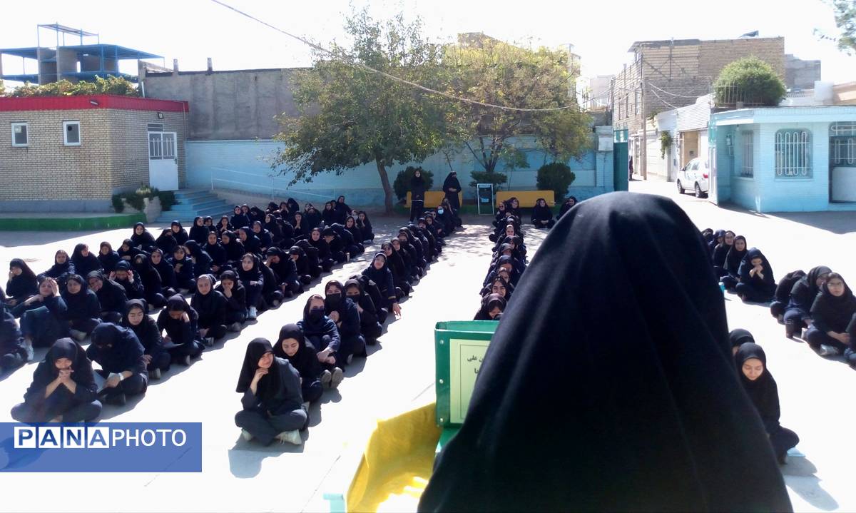 مراسم ولادت حضرت زینب و روز پرستار در دبیرستان فاطمیه