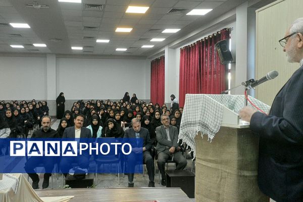 گرامیداشت هفته بسیج در دبیرستان قلم چی ناحیه دو شهرری 