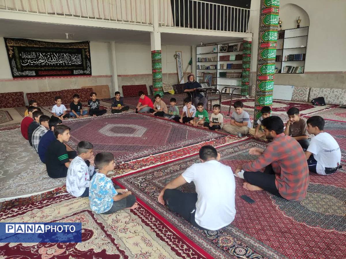 کلاس‌های قرآن کریم در مسجد امام علی (ع) ده‌محسن 