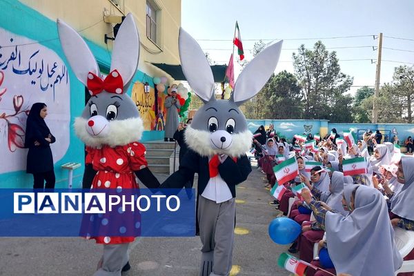 آغاز سال تحصیلی نو با شور و هیجان جشن شکوفه‌ها در مدارس پیشوا