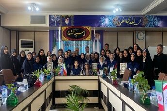 نشست صمیمی و تقدیر دانش‌آموزان خبرنگاران پانا شهریار با حضور مدیر آموزش و پرورش شهرستان