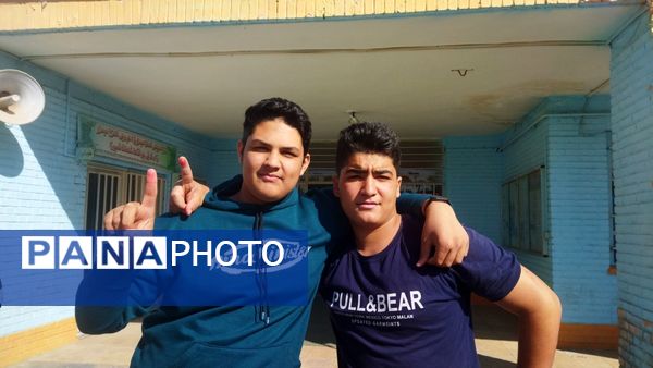 انتخابات شورای دانش آموزی در دبیرستان شاهد ابوذر غفاری نیشابور 