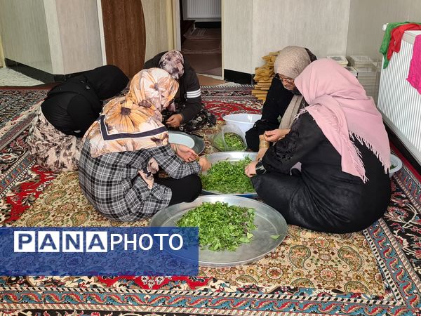 محفل انس با قرآن کریم در دبیرستان دخترانه شهدای زیارت 