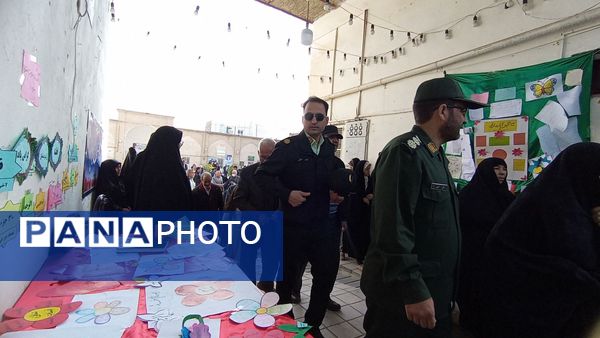 نمایشگاه قرآن ، عترت و نماز در مسجد جامع خلیل آباد 