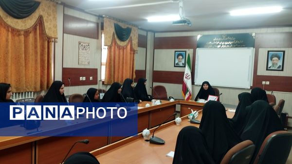 جلسه ویژه دانش آموزان بسیجی شهرستان خلیل‌آباد 