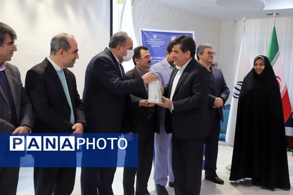 تجلیل از پژوهشگران برتر آموزش و پرورش استان آذربایجان شرقی