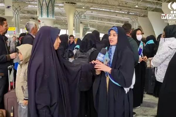 اعزام کاروان حج عمره دانش‌آموزان دختر از اصفهان 