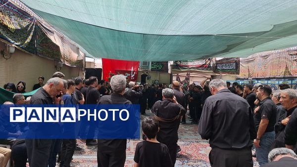 مراسم عاشورای حسینی در انگورستان ملک اصفهان