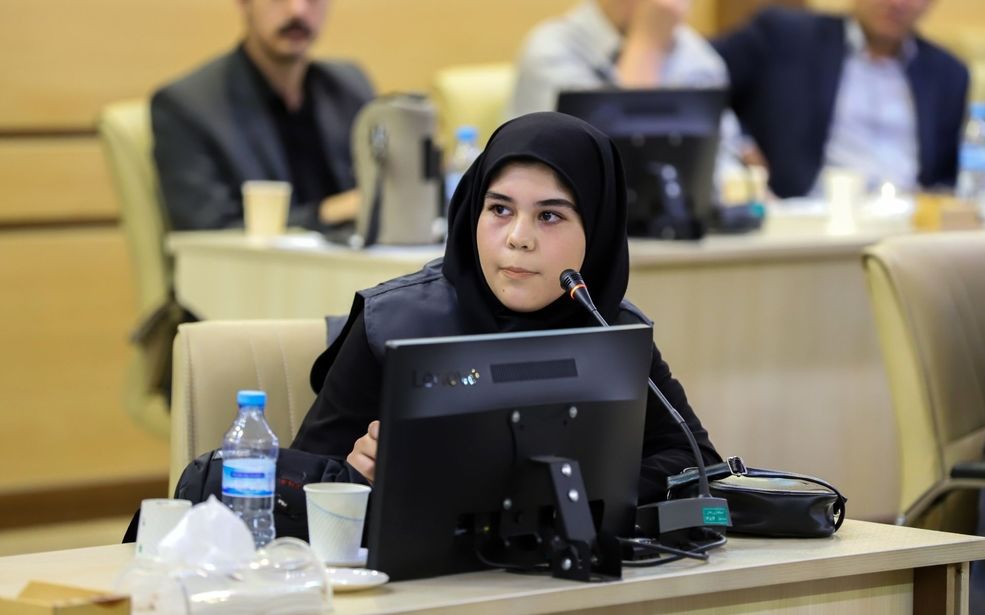 سخنرانی نماینده دانش‌آموزان زنجان در حضور رئیس‌جمهور