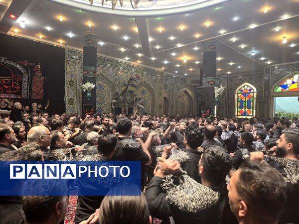 مراسم عاشورای حسینی در انگورستان ملک اصفهان