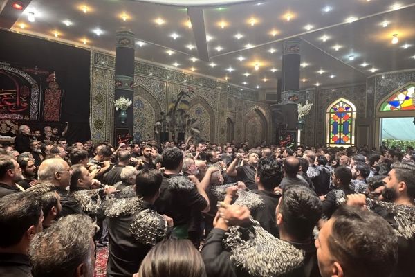 مراسم عاشورای حسینی در انگورستان ملک اصفهان
