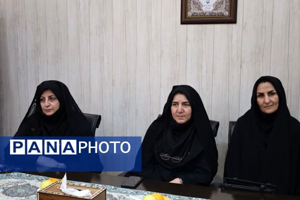 افتتاح زمین چمن دبیرستان دوره اول استعدادهای درخشان شهیدان مزیدی 