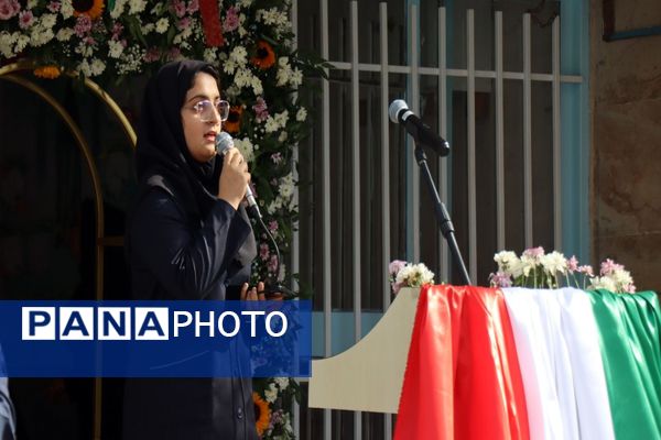 صبح مهر با کیف‌های رنگی و رؤیاهای روشن؛ مدرسه دوباره جان گرفت
