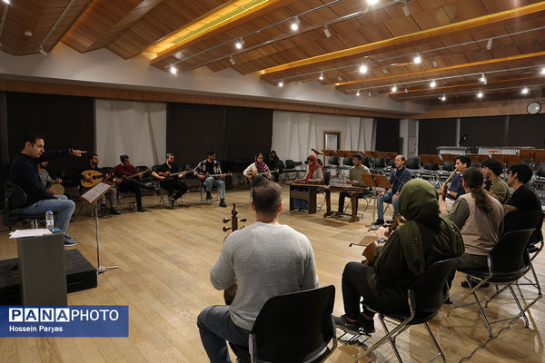 تمرین ارکستر سازهای ایرانی با عنوان «راهی بزن»